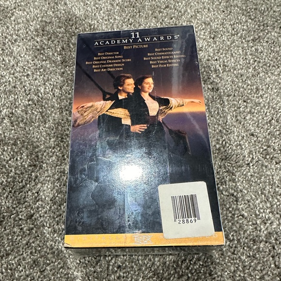 Titanic vhs set new sealed - Picture 2 of 2